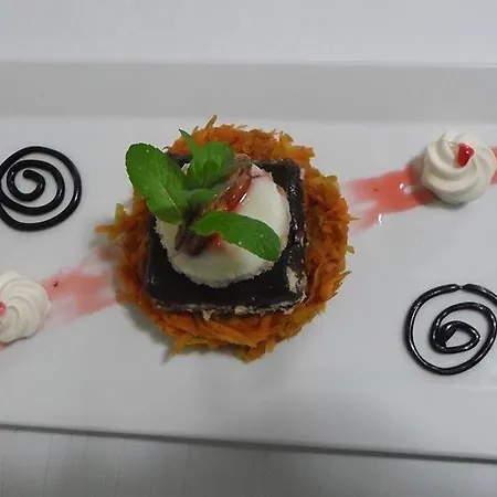 מלון Hidden Garden 2*