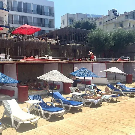 מלון Hidden Garden