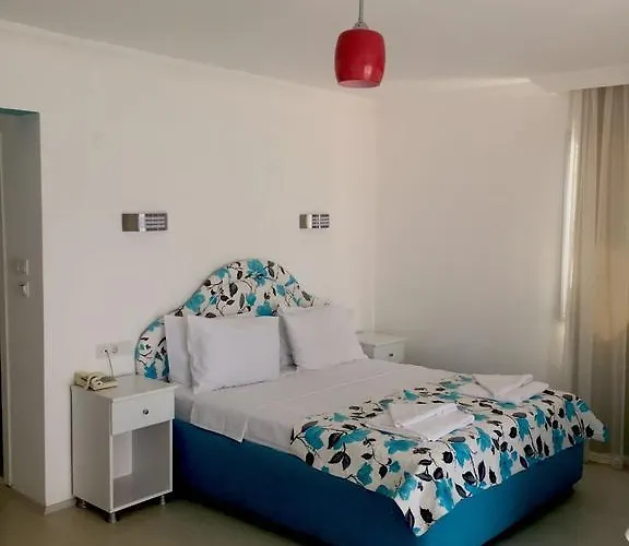 ホテル Hidden Garden 2*